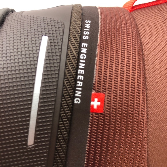 ON Running Cloudrock Mens Waterproof Mid Boot Hike - Picture 7 of 12